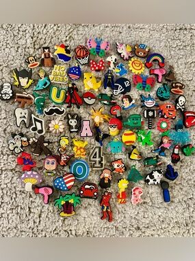 🐊 Shoe Charm Grab Bag 70+ Charms! - NEW Unused